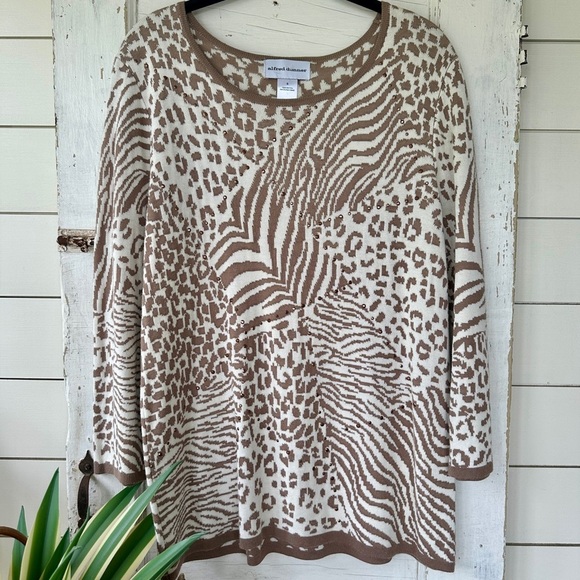 ALFRED DUNNER, WOMENS, ANIMAL PRINT, PULLOVER SWEATER. SIZE S - Picture 2 of 10